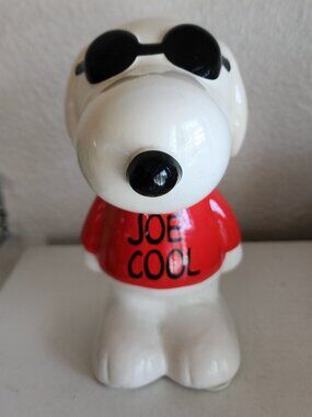 Peanuts Snoopy Piggy Bank Joe Cool 8.25" tall 2015 with Stopper in New Condition